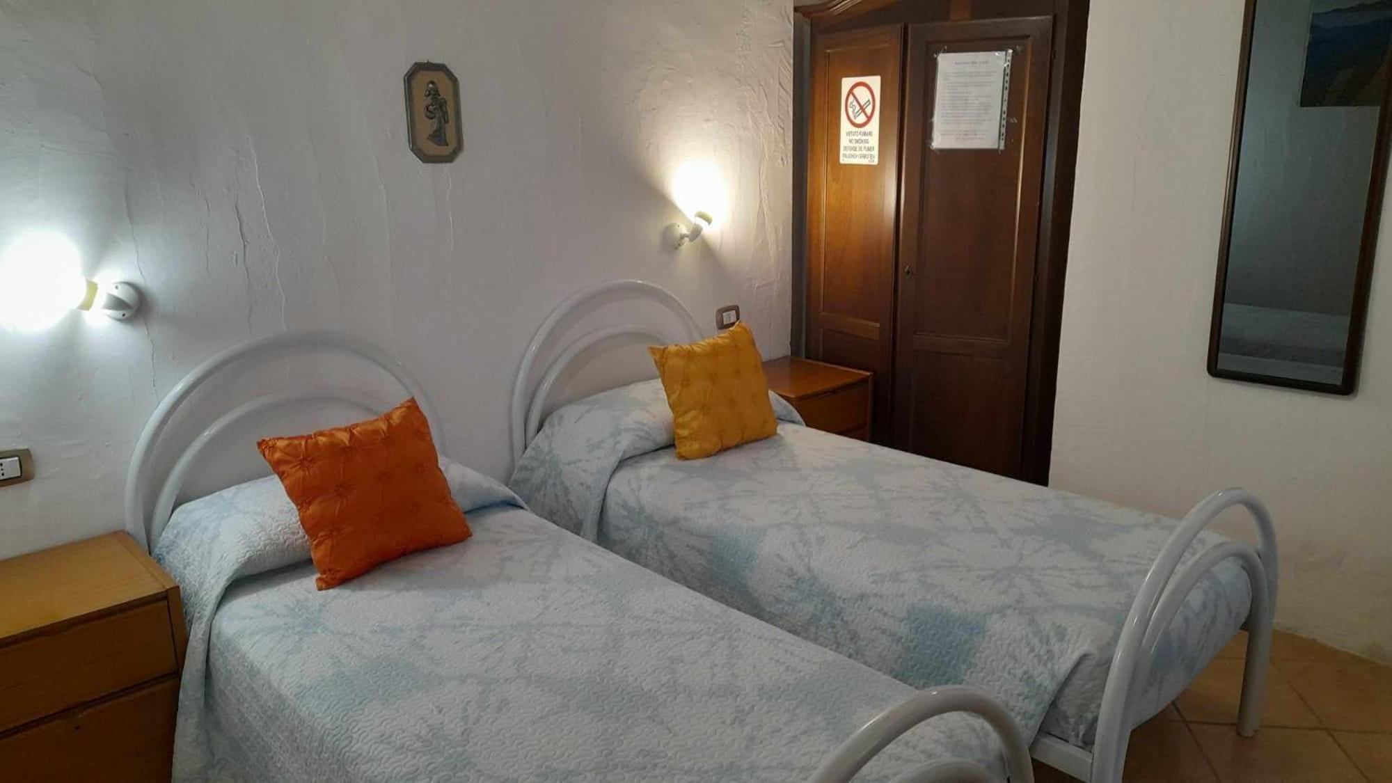 B&B Gli Archi Sinnai Екстер'єр фото